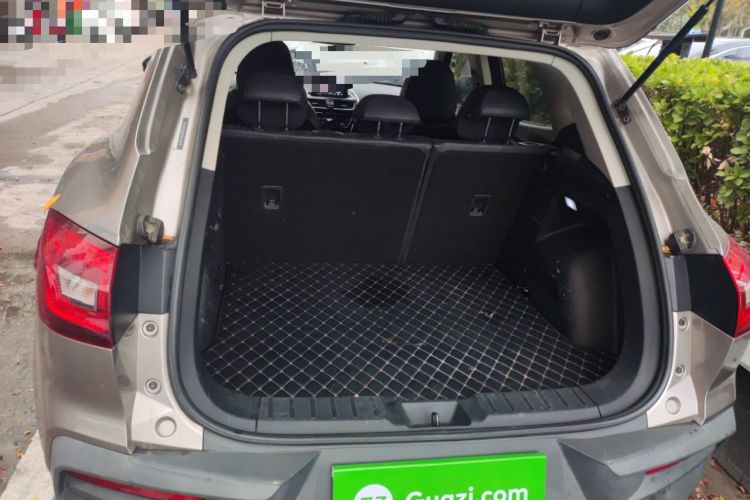 Used BORGWARD BX5 2017 20TGDI Automatic Two-Wheel Drive Pioneer Edition Trunk