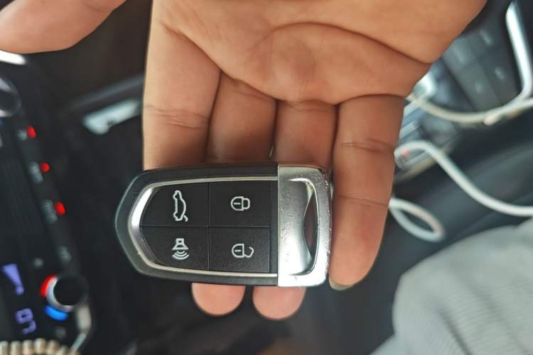 Used BORGWARD BX5 2017 25TGDI Automatic Two-Wheel Drive Fashion Plus Model Vehicle Key