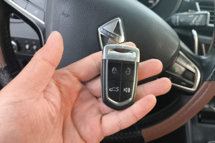 Used BORGWARD BX5 2017 25TGDI Automatic Four-Wheel Drive Smart Enjoyment Model Vehicle Key