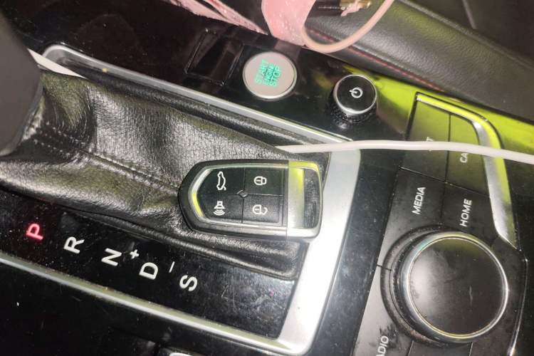Used BORGWARD BX5 2017 20TGDI Automatic Two-Wheel Drive Pioneer Edition Vehicle Key