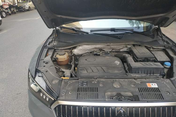 Used BORGWARD BX5 2017 25TGDI Automatic Two-Wheel Drive Smart Enjoyment Model Engine Bay Right