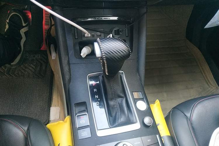 Used BORGWARD BX5 2017 25TGDI Automatic Two-Wheel Drive Smart Enjoyment Model Gear Lever