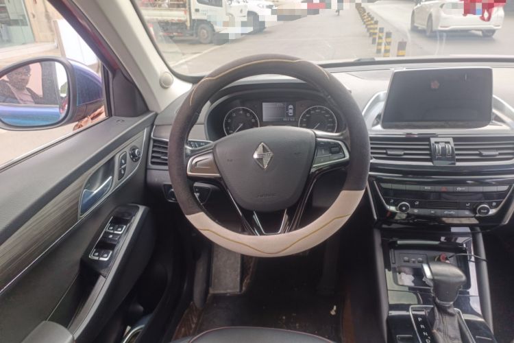 Used BORGWARD BX5 2017 20TGDI Automatic Two-Wheel Drive Pioneer Edition Steering Wheel