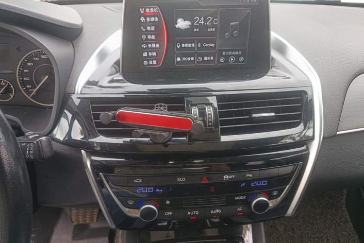 Used BORGWARD BX5 2017 20TGDI Automatic Two-Wheel Drive Leading Edition Audio And AC Panel