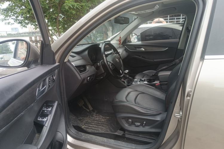 Used BORGWARD BX5 2017 20TGDI Automatic Two-Wheel Drive Leading Edition Driver Seat