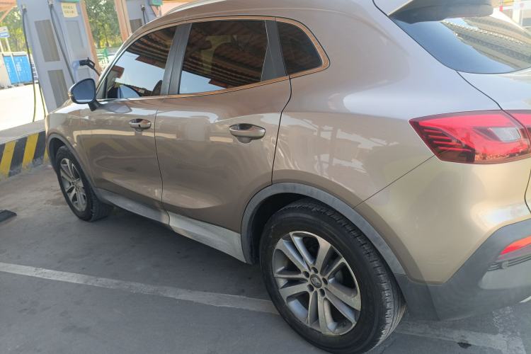 Used BORGWARD BX5 2017 20TGDI Automatic Two-Wheel Drive Leading Edition Exterior 3