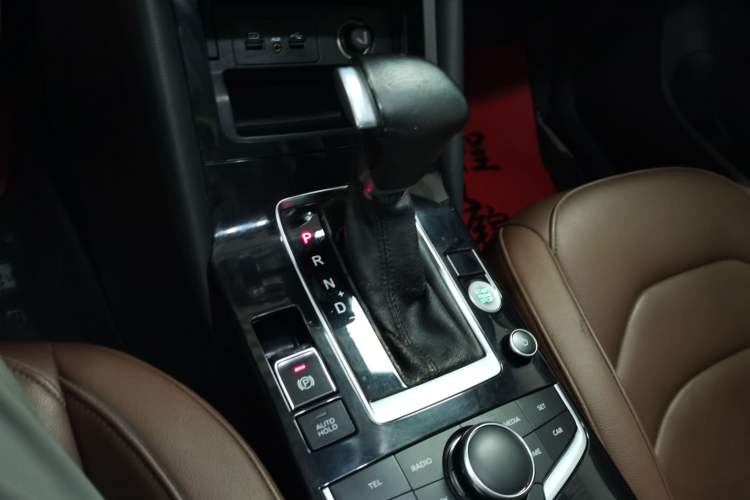 Used BORGWARD BX5 2017 20TGDI Automatic Two-Wheel Drive Pioneer Edition Gear Lever