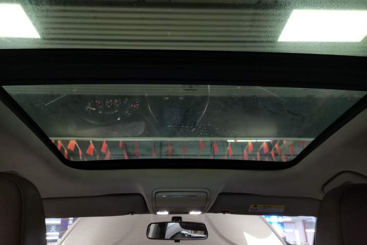 Used BORGWARD BX5 2017 20TGDI Automatic Two-Wheel Drive Pioneer Edition Headliner