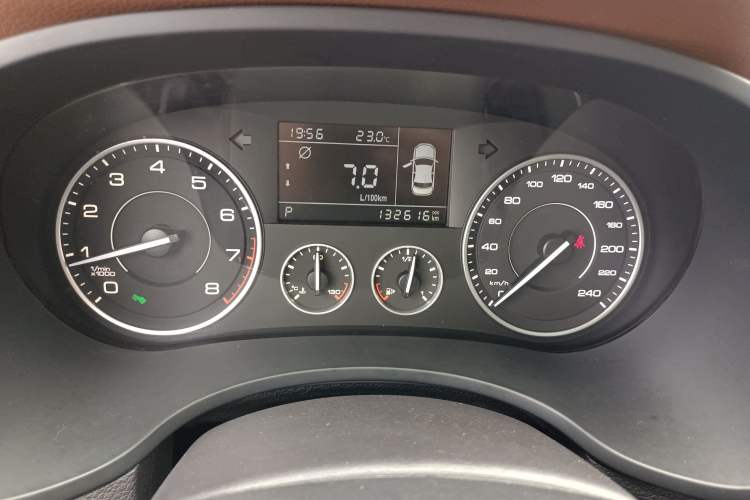 Used BORGWARD BX5 2017 20TGDI Automatic Two-Wheel Drive Pioneer Edition Instrument Cluster