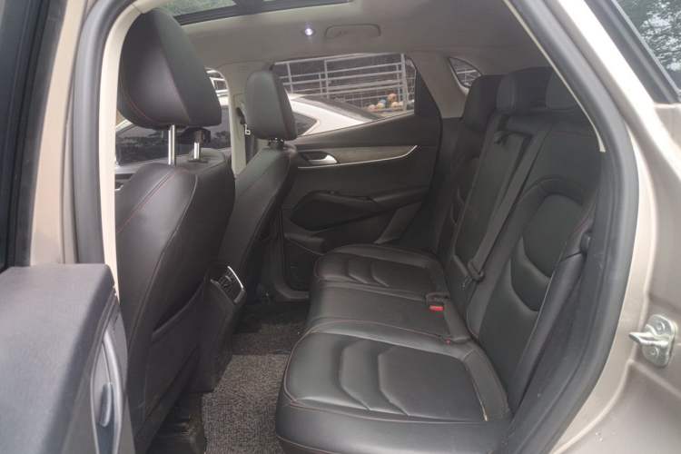 Used BORGWARD BX5 2017 20TGDI Automatic Two-Wheel Drive Leading Edition Left Rear Seat