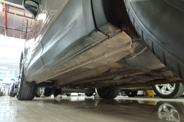 Used BORGWARD BX5 2017 20TGDI Automatic Two-Wheel Drive Pioneer Edition Left Side Sill