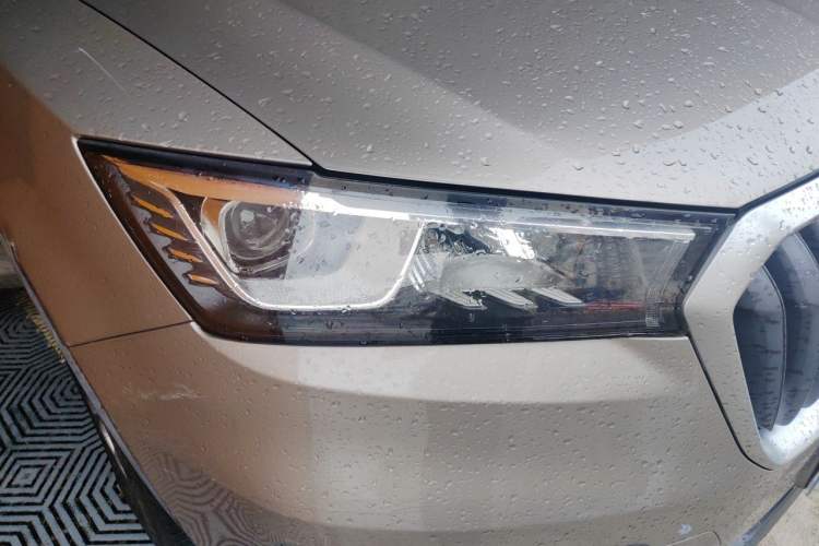 Used BORGWARD BX5 2017 20TGDI Automatic Two-Wheel Drive Pioneer Edition Right Front Headlight