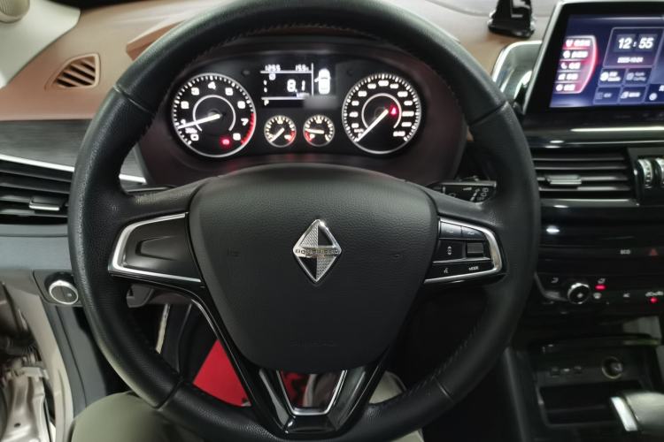 Used BORGWARD BX5 2017 20TGDI Automatic Two-Wheel Drive Pioneer Edition Steering Wheel