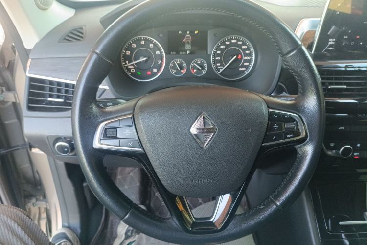 Used BORGWARD BX5 2017 20TGDI Automatic Two-Wheel Drive Leading Edition Steering Wheel