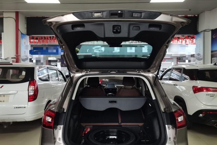 Used BORGWARD BX5 2017 20TGDI Automatic Two-Wheel Drive Pioneer Edition Trunk
