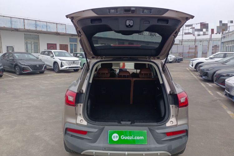 Used BORGWARD BX5 2017 20TGDI Automatic Two-Wheel Drive Pioneer Edition Trunk