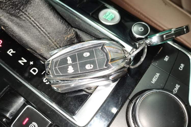 Used BORGWARD BX5 2017 20TGDI Automatic Two-Wheel Drive Pioneer Edition Vehicle Key