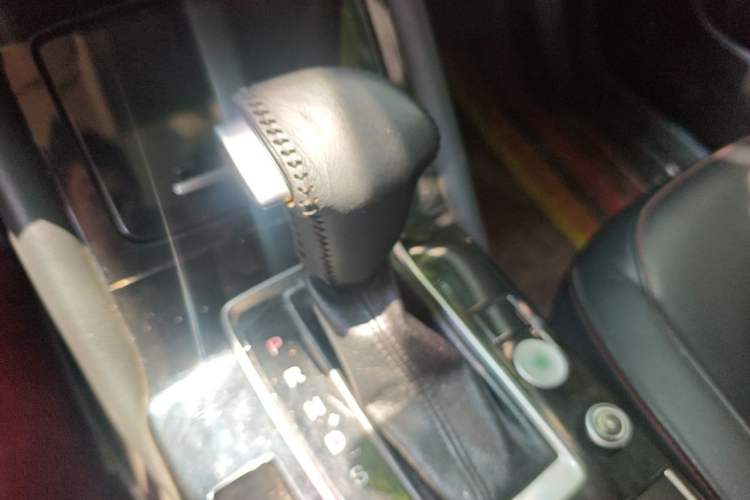 Used BORGWARD BX5 2017 20TGDI Automatic Two-Wheel Drive Leading Edition Gear Lever