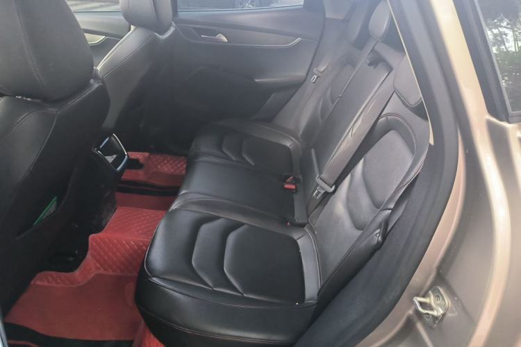 Used BORGWARD BX5 2017 20TGDI Automatic Two-Wheel Drive Pioneer Edition Left Rear Seat
