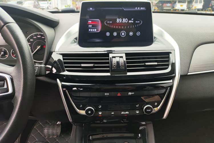 Used BORGWARD BX5 2017 20TGDI Automatic Two-Wheel Drive Pioneer Edition Audio And AC Panel