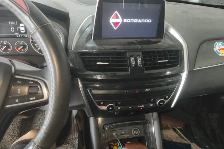 Used BORGWARD BX5 2017 20TGDI Automatic Two-Wheel Drive Pioneer Edition Audio And AC Panel