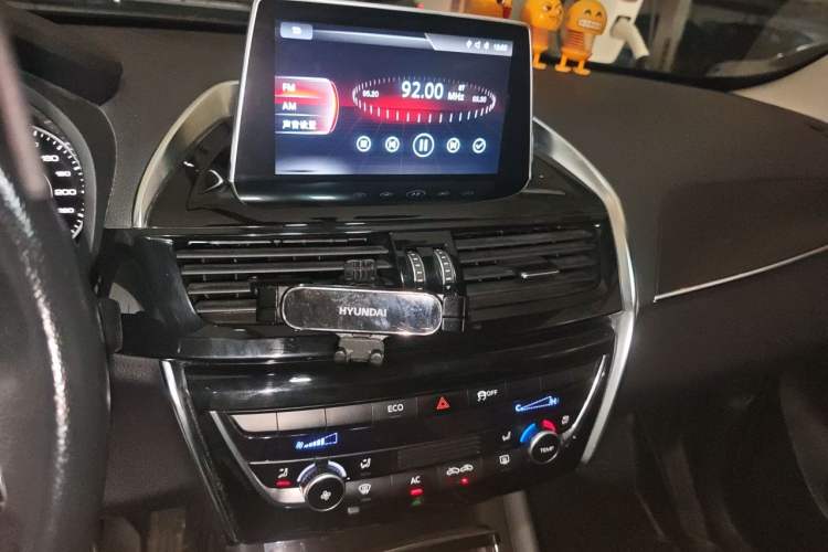 Used BORGWARD BX5 2017 20TGDI Automatic Two-Wheel Drive Pioneer Edition Audio And AC Panel