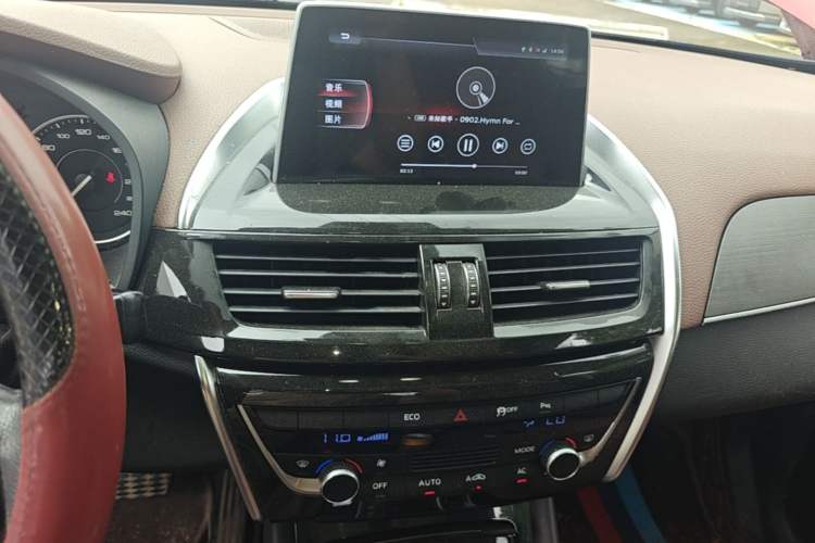 Used BORGWARD BX5 2017 25TGDI Automatic Two-Wheel Drive Sharp Model Audio And AC Panel