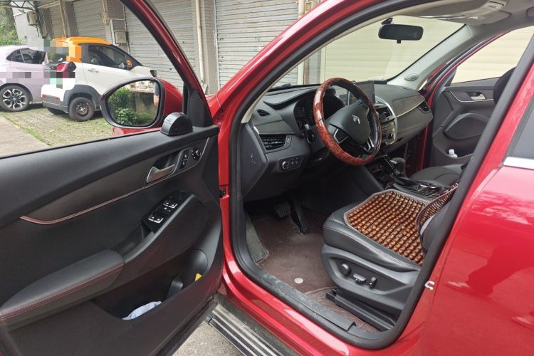 Used BORGWARD BX5 2017 20TGDI Automatic Two-Wheel Drive Pioneer Edition Driver Seat