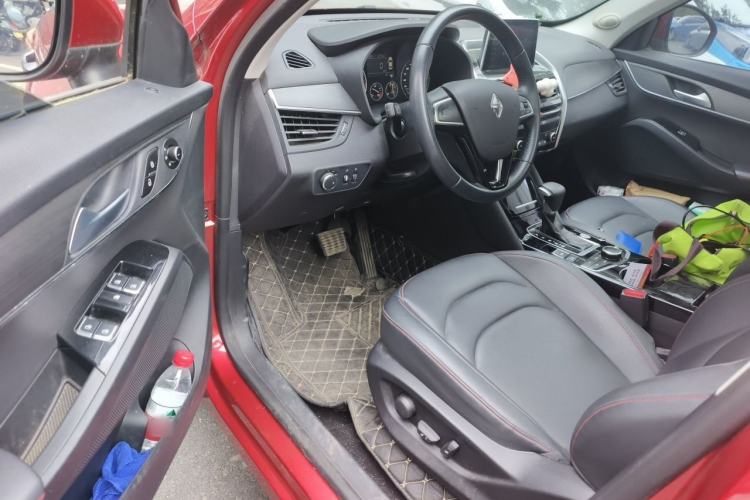 Used BORGWARD BX5 2017 20TGDI Automatic Two-Wheel Drive Pioneer Edition Driver Seat