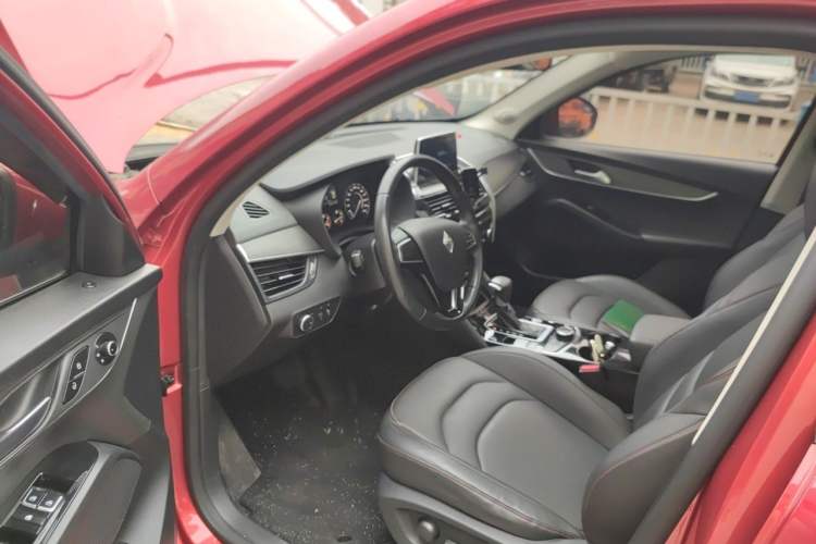 Used BORGWARD BX5 2017 20TGDI Automatic Two-Wheel Drive Pioneer Edition Driver Seat