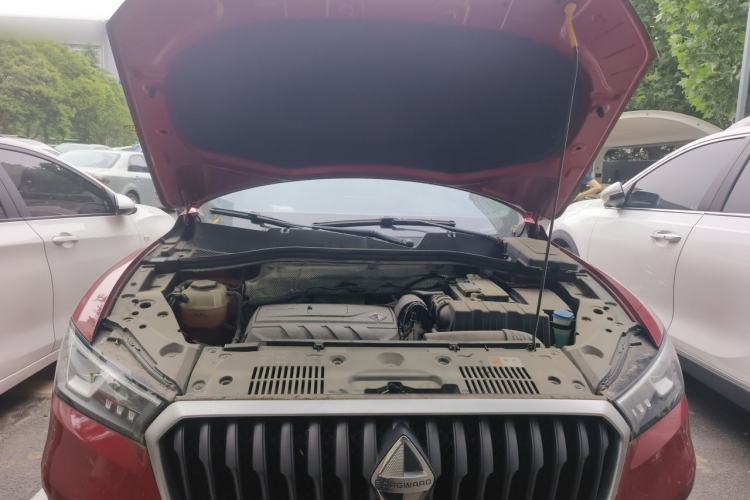 Used BORGWARD BX5 2017 20TGDI Automatic Two-Wheel Drive Pioneer Edition Engine Bay