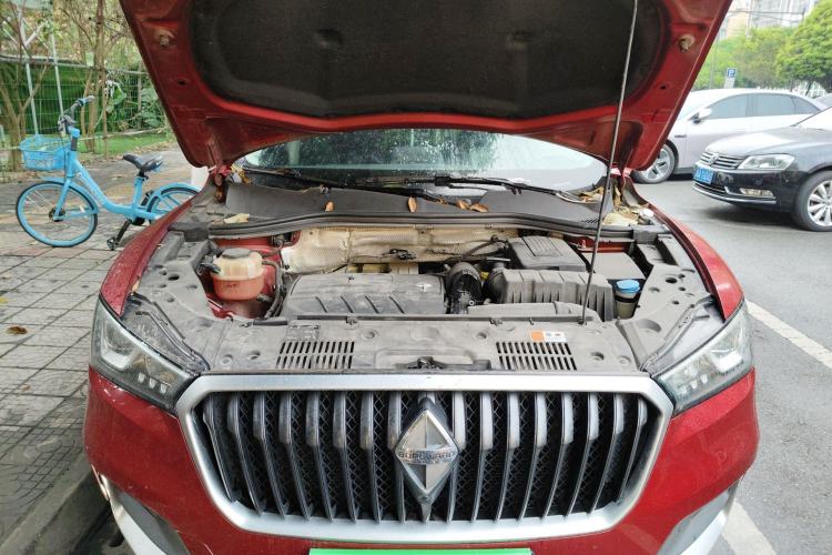 Used BORGWARD BX5 2017 20TGDI Automatic Two-Wheel Drive Pioneer Edition Engine Bay