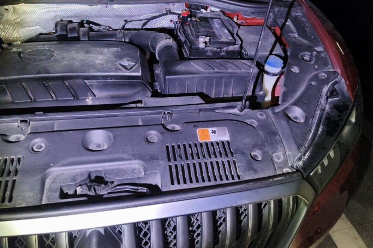 Used BORGWARD BX5 2017 25TGDI Automatic Two-Wheel Drive Fashion Plus Model Engine Bay Left