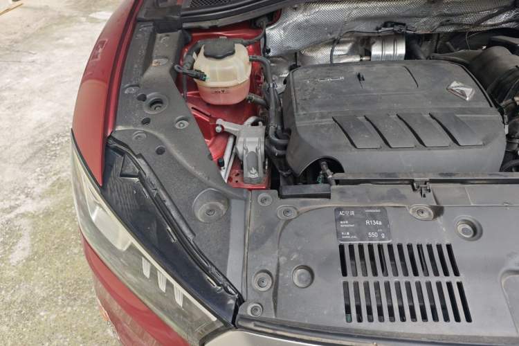 Used BORGWARD BX5 2017 20TGDI Automatic Two-Wheel Drive Pioneer Edition Engine Bay Right