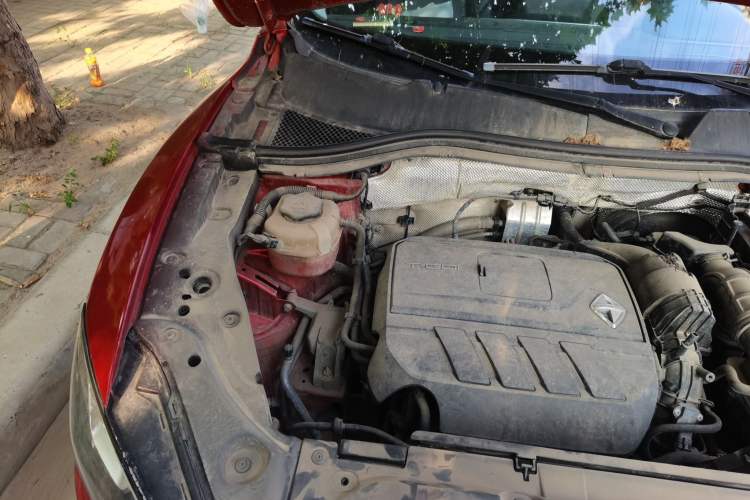 Used BORGWARD BX5 2017 20TGDI Automatic Two-Wheel Drive Pioneer Edition Engine Bay Right