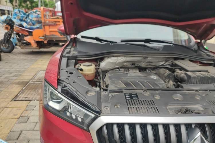 Used BORGWARD BX5 2017 20TGDI Automatic Two-Wheel Drive Pioneer Edition Engine Bay Right