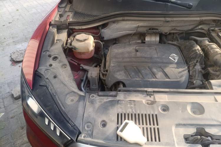 Used BORGWARD BX5 2017 20TGDI Automatic Two-Wheel Drive Pioneer Edition Engine Bay Right