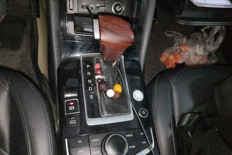 Used BORGWARD BX5 2017 20TGDI Automatic Two-Wheel Drive Pioneer Edition Gear Lever