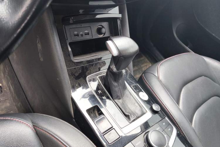 Used BORGWARD BX5 2017 20TGDI Automatic Two-Wheel Drive New Edition Gear Lever