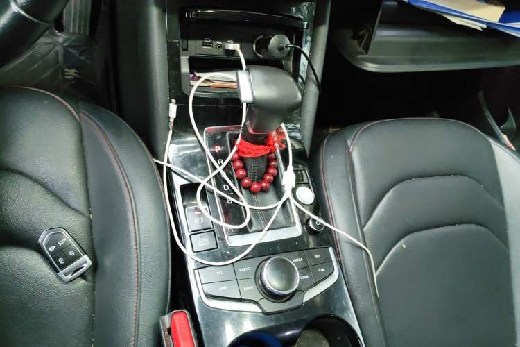 Used BORGWARD BX5 2017 20TGDI Automatic Two-Wheel Drive Pioneer Edition Gear Lever