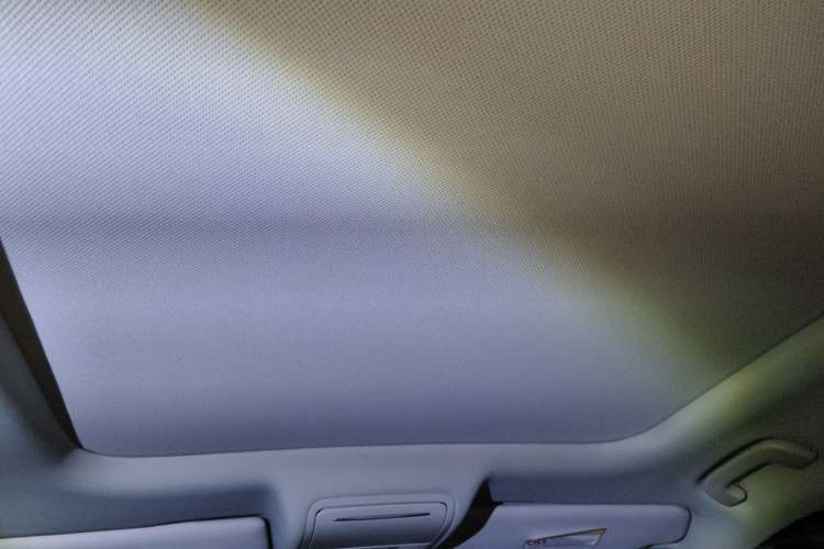 Used BORGWARD BX5 2017 25TGDI Automatic Two-Wheel Drive Fashion Plus Model Headliner