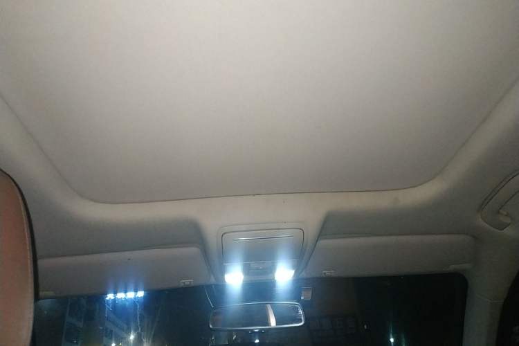 Used BORGWARD BX5 2017 25TGDI Automatic Two-Wheel Drive Sharp Model Headliner