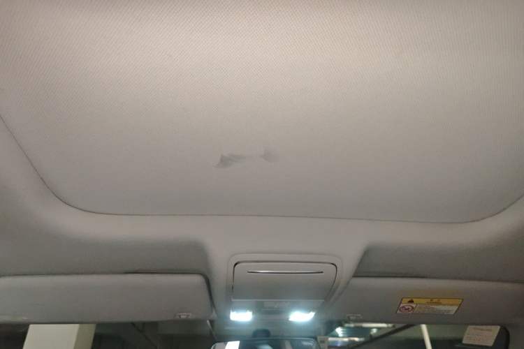 Used BORGWARD BX5 2017 20TGDI Automatic Two-Wheel Drive Pioneer Edition Headliner