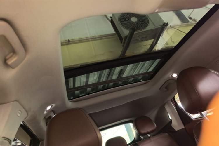 Used BORGWARD BX5 2017 25TGDI Automatic Two-Wheel Drive Smart Enjoyment Model Headliner