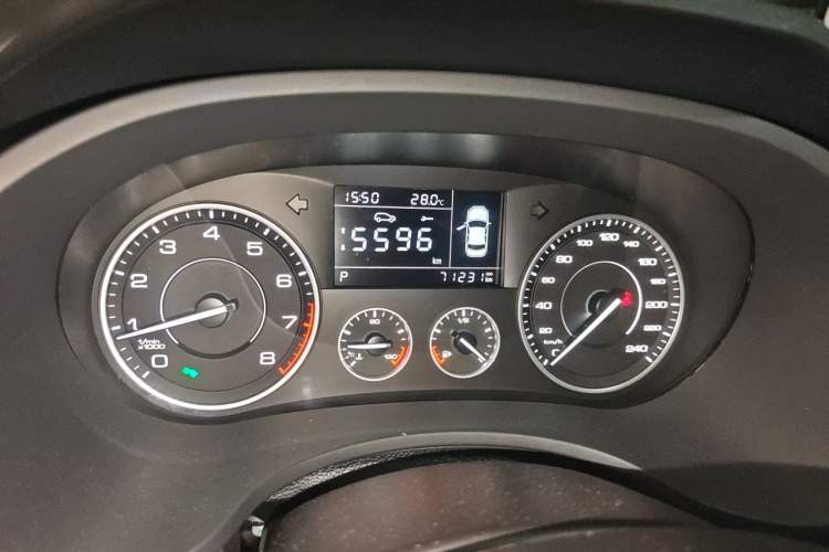 Used BORGWARD BX5 2017 20TGDI Automatic Two-Wheel Drive Pioneer Edition Instrument Cluster