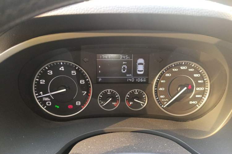 Used BORGWARD BX5 2017 20TGDI Automatic Two-Wheel Drive Pioneer Edition Instrument Cluster