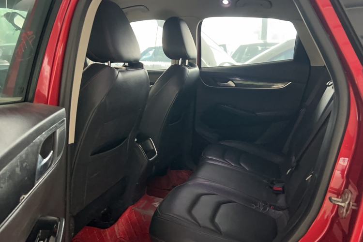 Used BORGWARD BX5 2017 20TGDI Automatic Two-Wheel Drive Pioneer Edition Interior 1