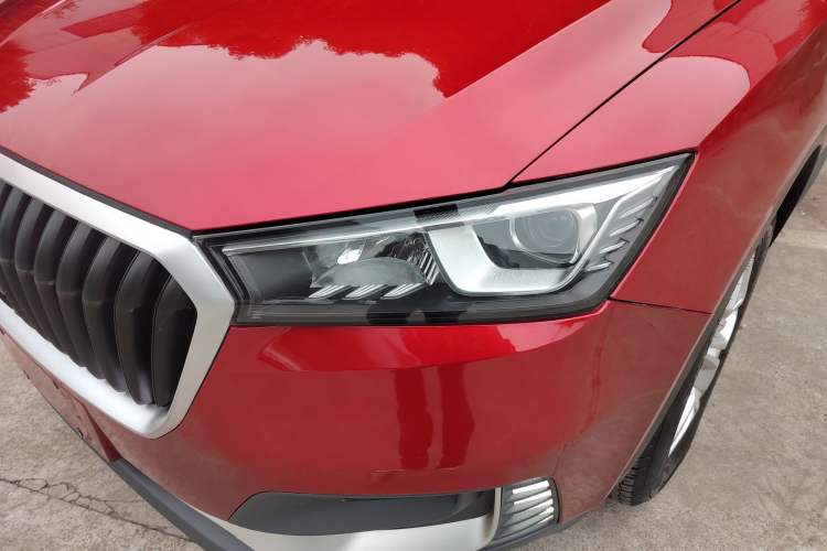 Used BORGWARD BX5 2017 20TGDI Automatic Two-Wheel Drive Pioneer Edition Left Front Headlight