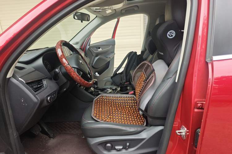 Used BORGWARD BX5 2017 20TGDI Automatic Two-Wheel Drive Pioneer Edition Left Front Seat