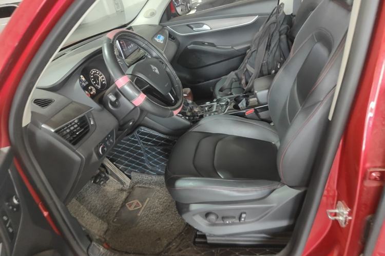 Used BORGWARD BX5 2017 20TGDI Automatic Two-Wheel Drive Pioneer Edition Left Front Seat